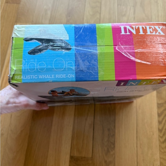 Vintage Inflatable Intex the Wet Set Realistic Whale Ride On from 2015 NIB - Picture 5 of 5